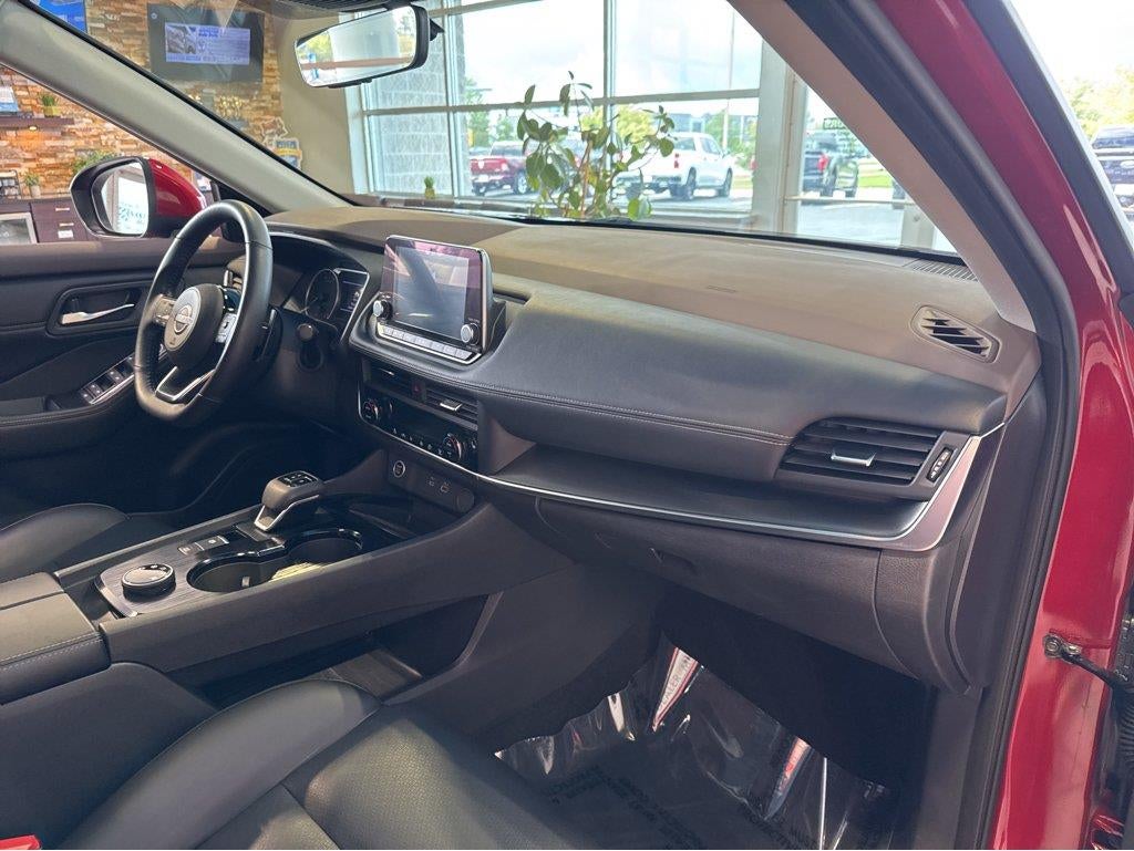 2023 Nissan ROGUE SV Base