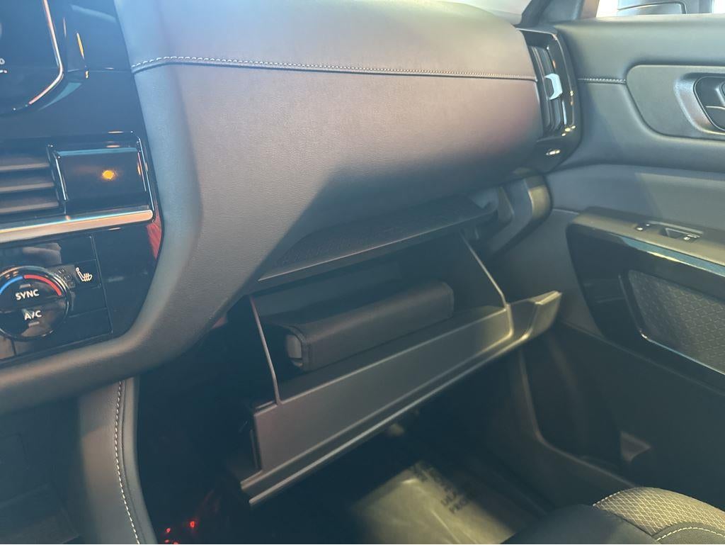 2023 Nissan Pathfinder SV