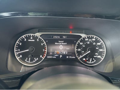 2024 Nissan Pathfinder SV
