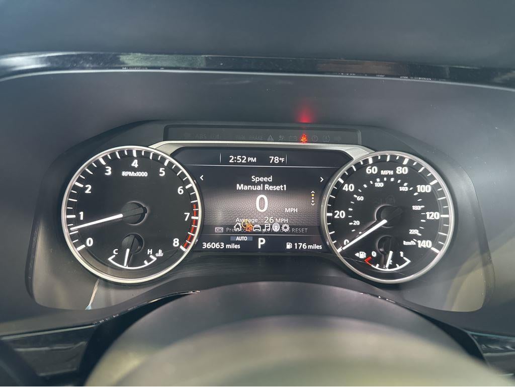 2024 Nissan Pathfinder SV