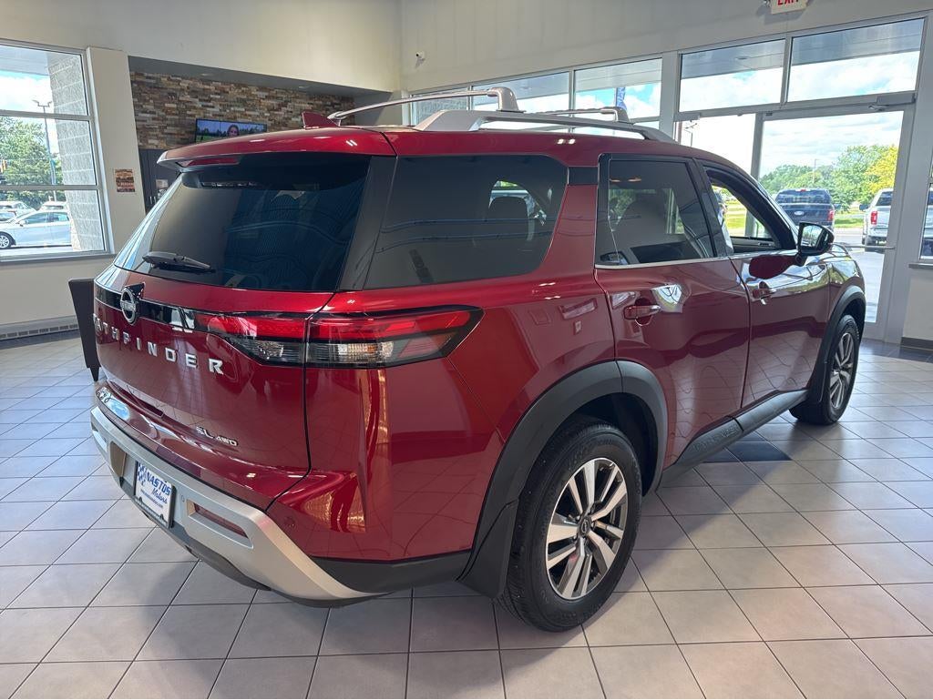 2023 Nissan PATHFINDER Base