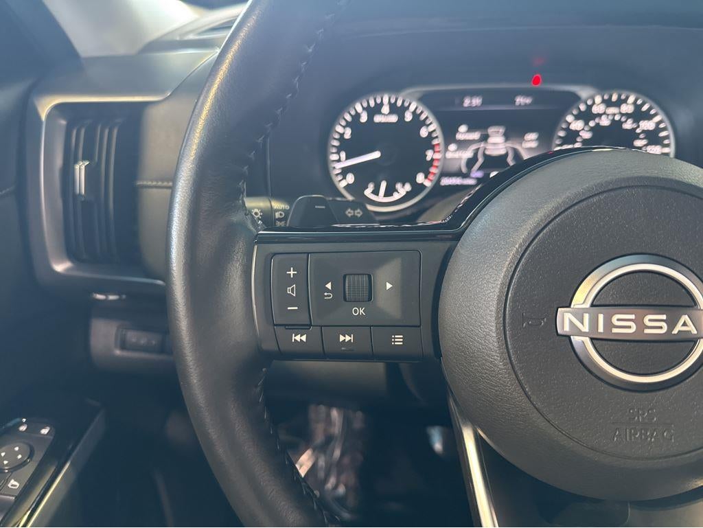 2023 Nissan PATHFINDER Base