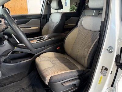 2022 Hyundai Santa Fe SE