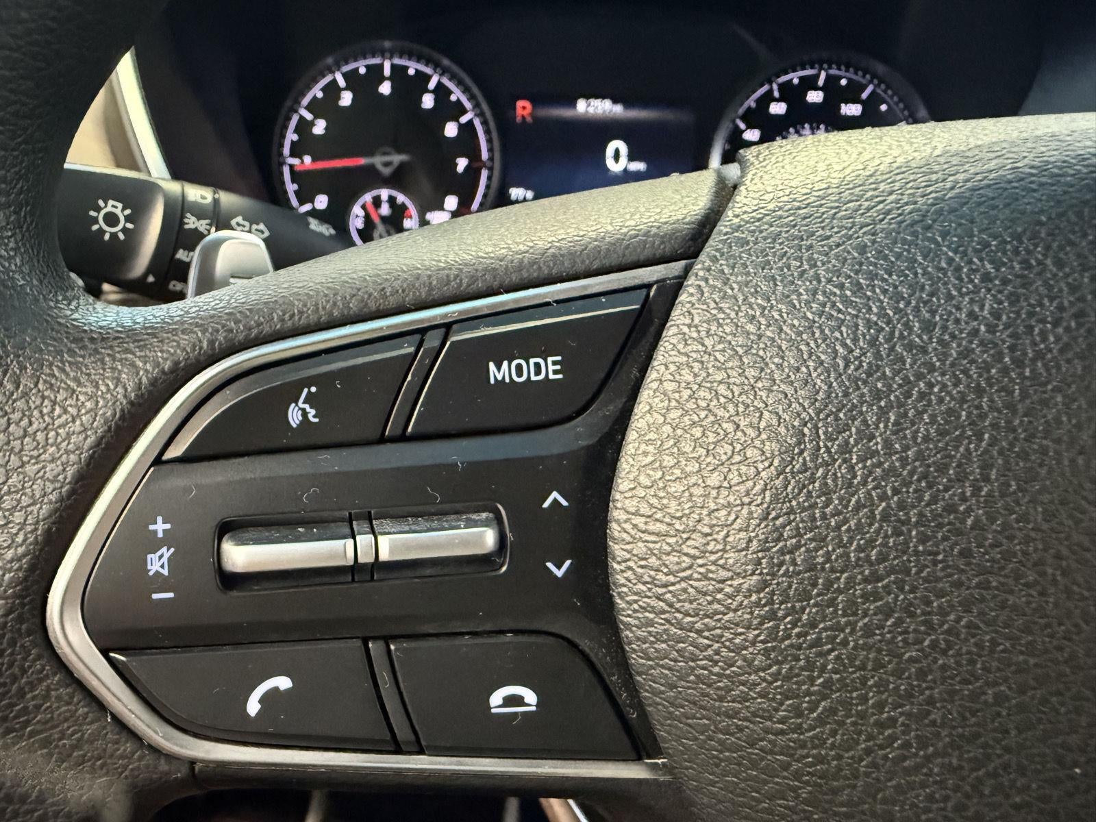 2022 Hyundai Santa Fe SE