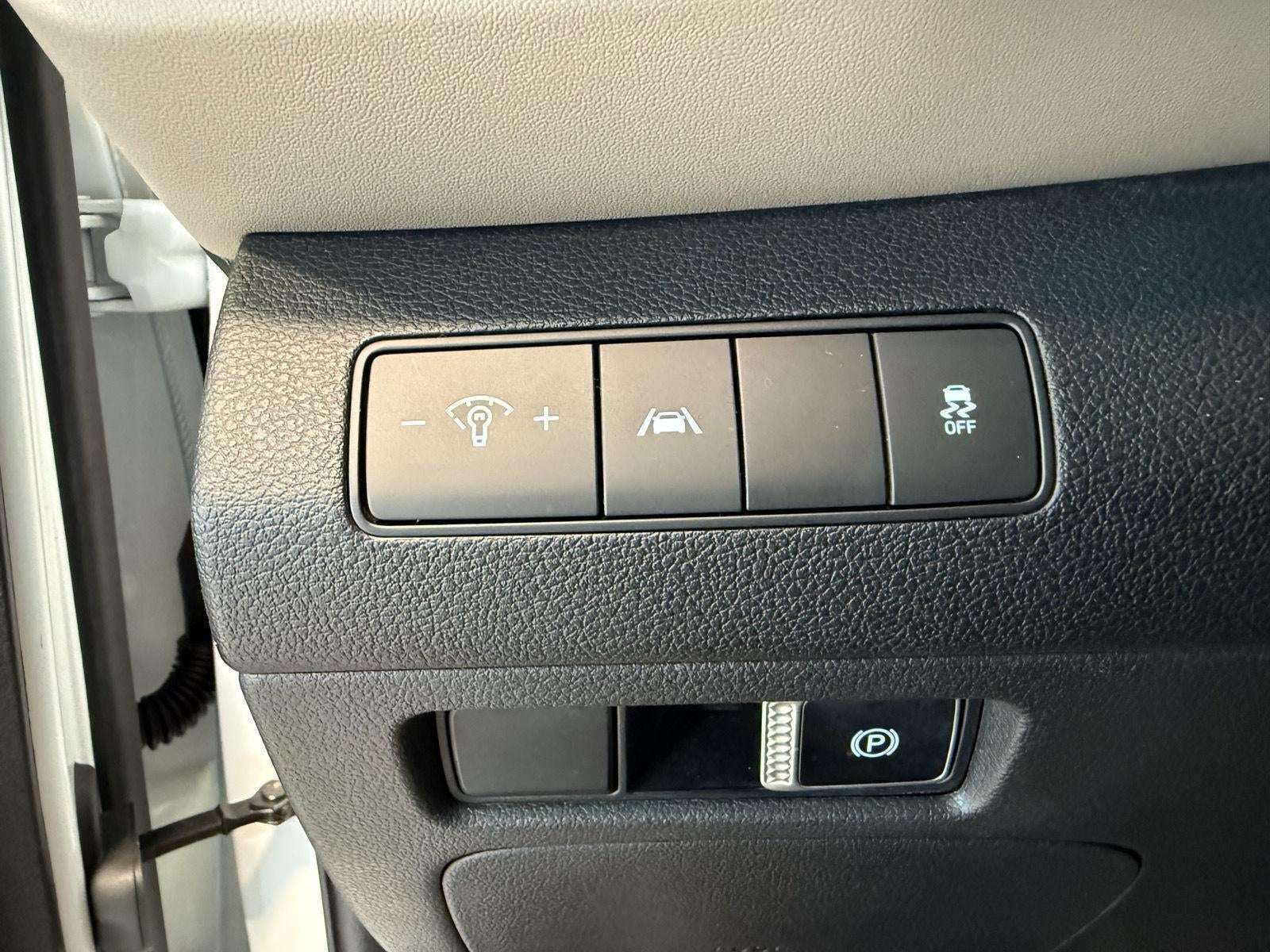 2022 Hyundai Santa Fe SE