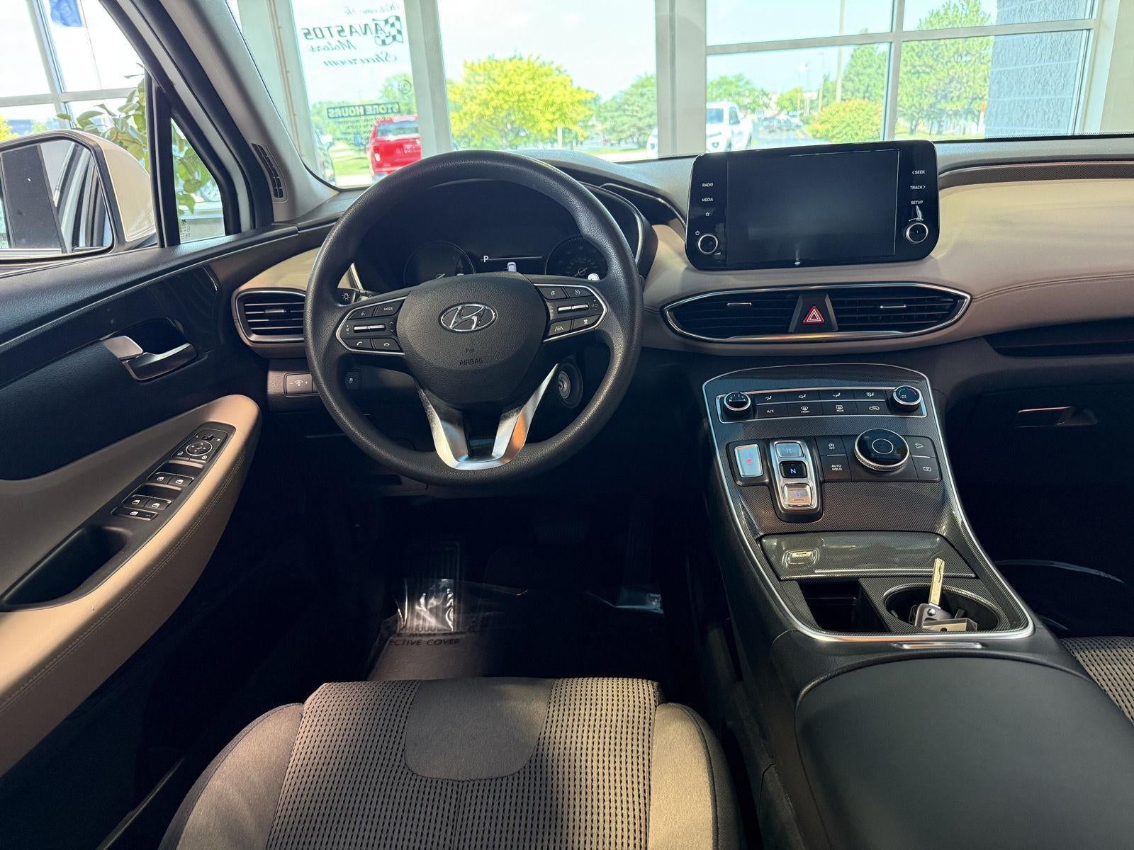 2022 Hyundai Santa Fe SE