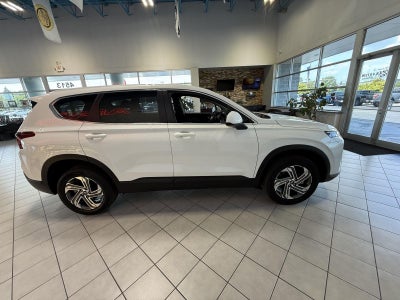 2022 Hyundai Santa Fe SE