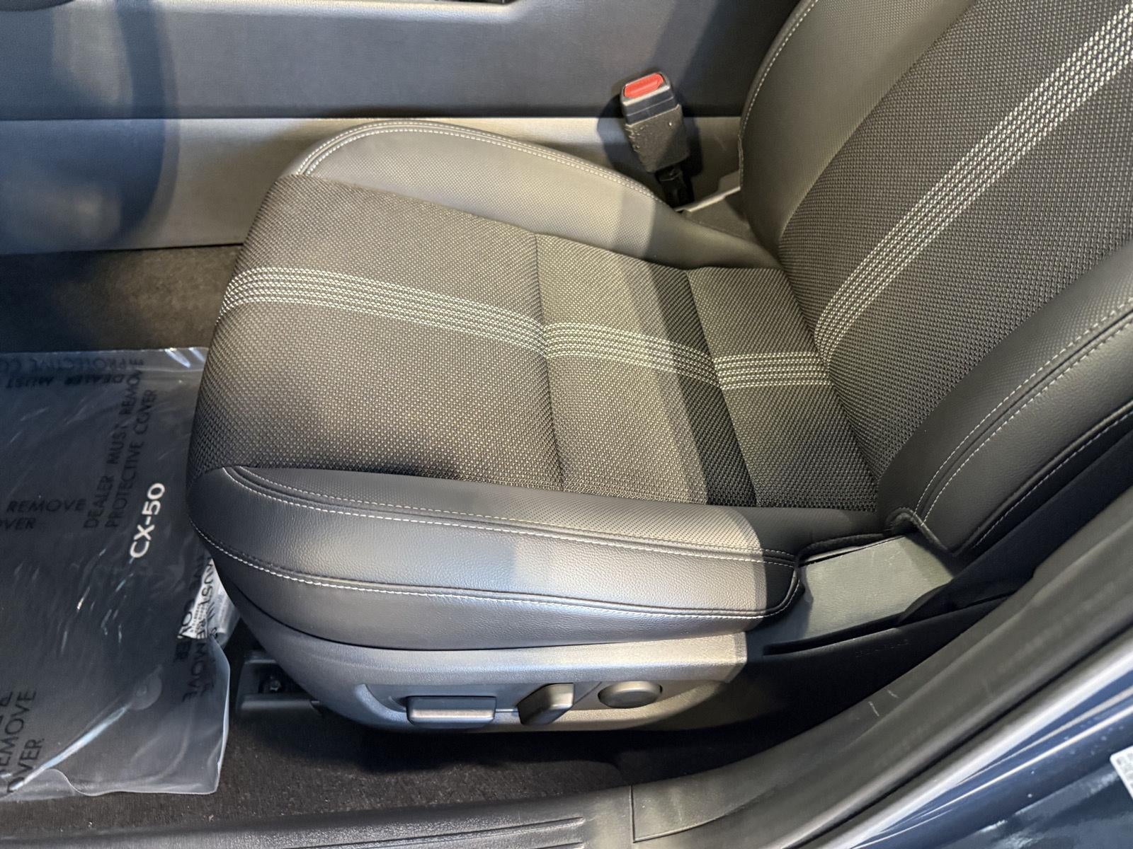 2025 Mazda Mazda CX-50 2.5 S Preferred Package