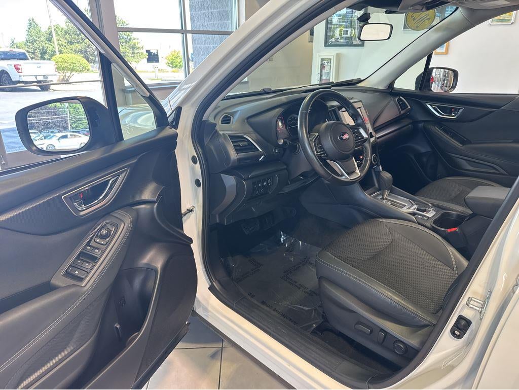 2023 Subaru FORESTER P Base
