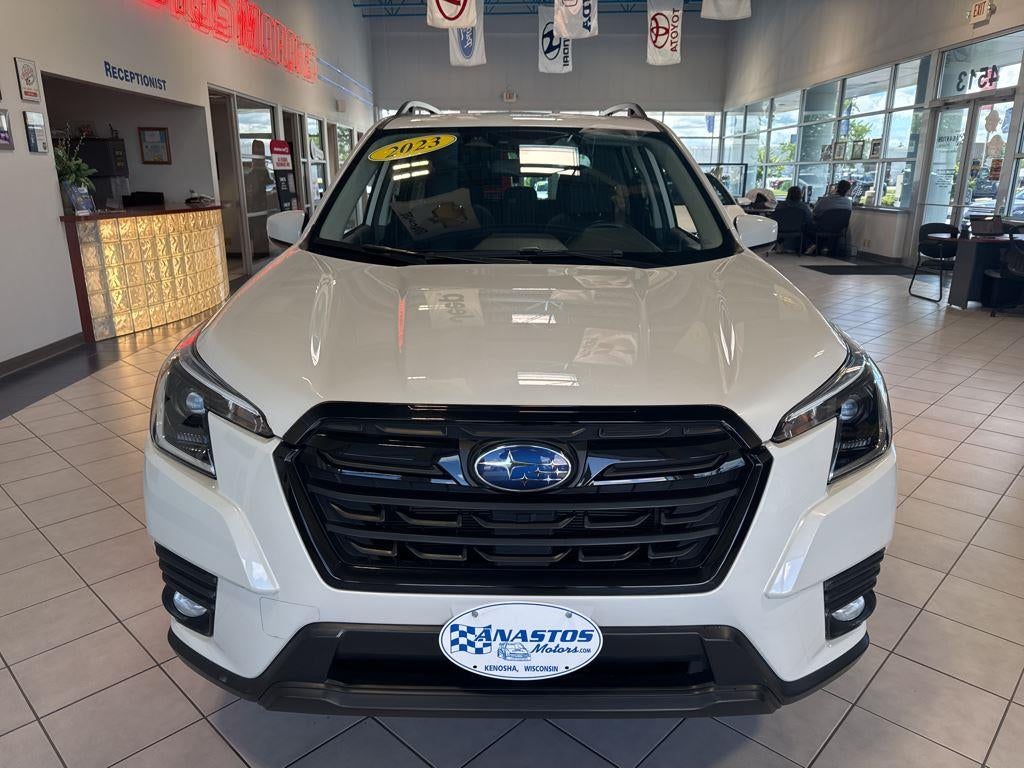 2023 Subaru FORESTER P Base
