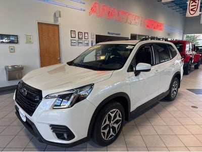 2023 Subaru FORESTER P Base