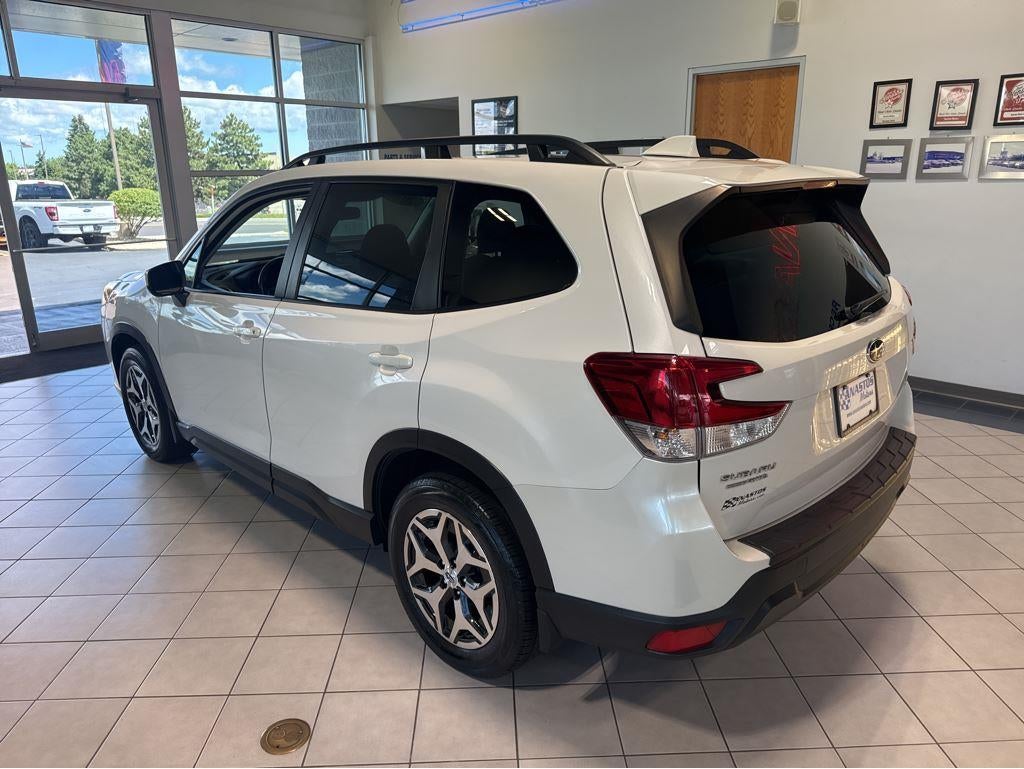 2023 Subaru FORESTER P Base
