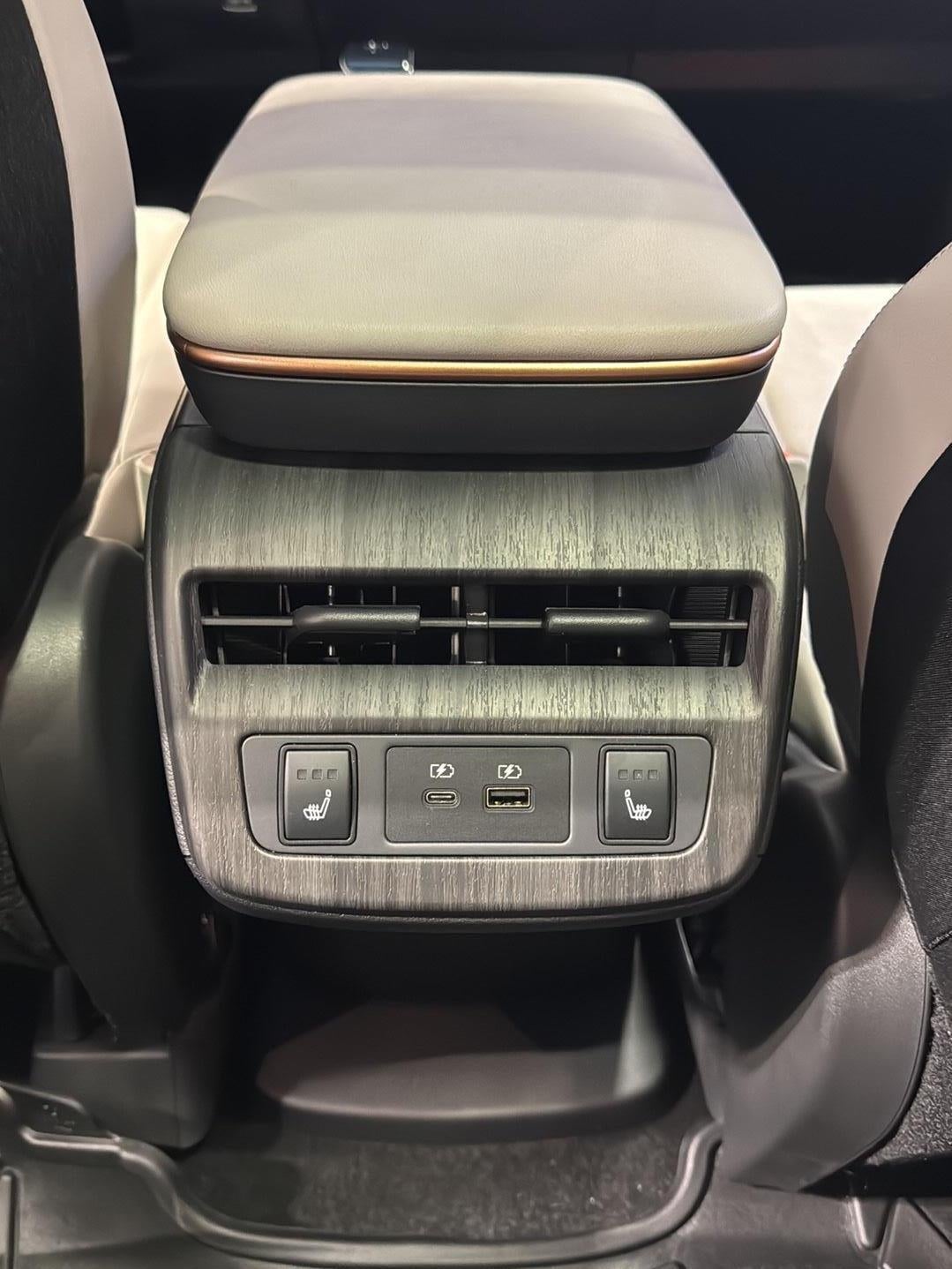 2023 Nissan ARIYA EVOLVE+