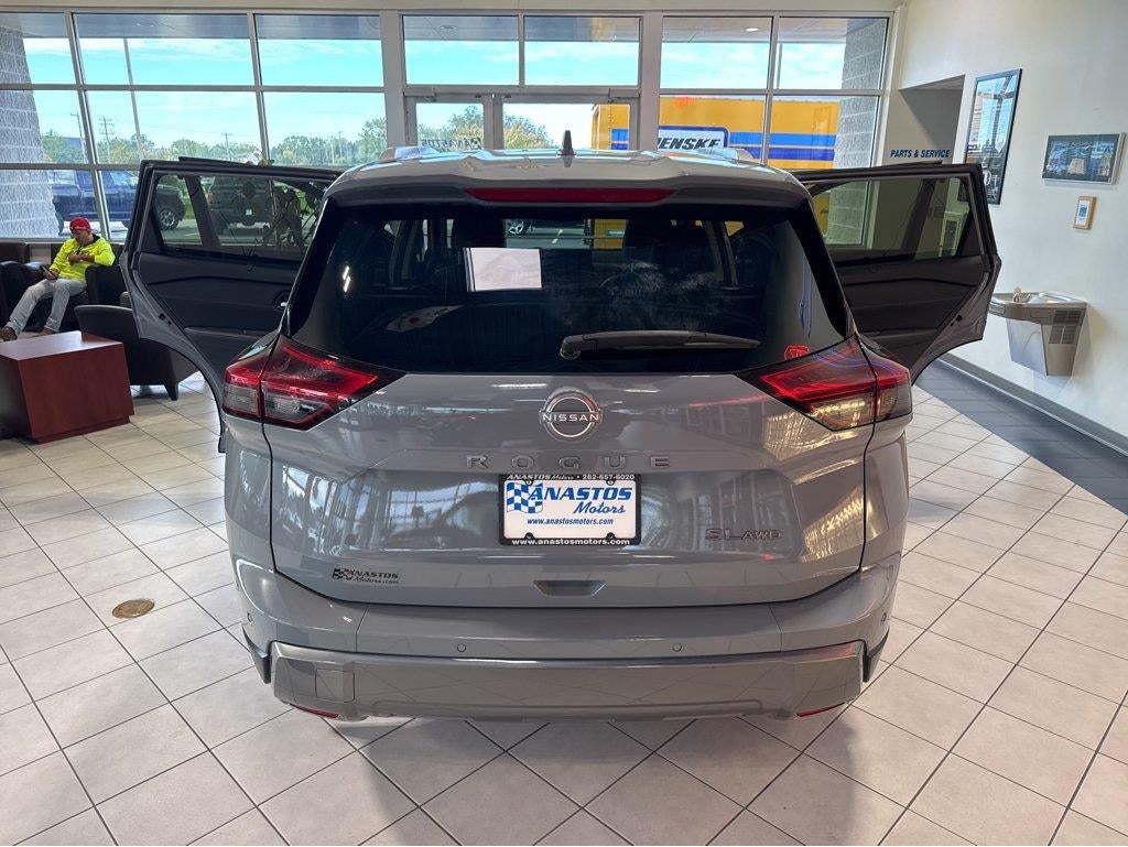 2024 Nissan Rogue SL