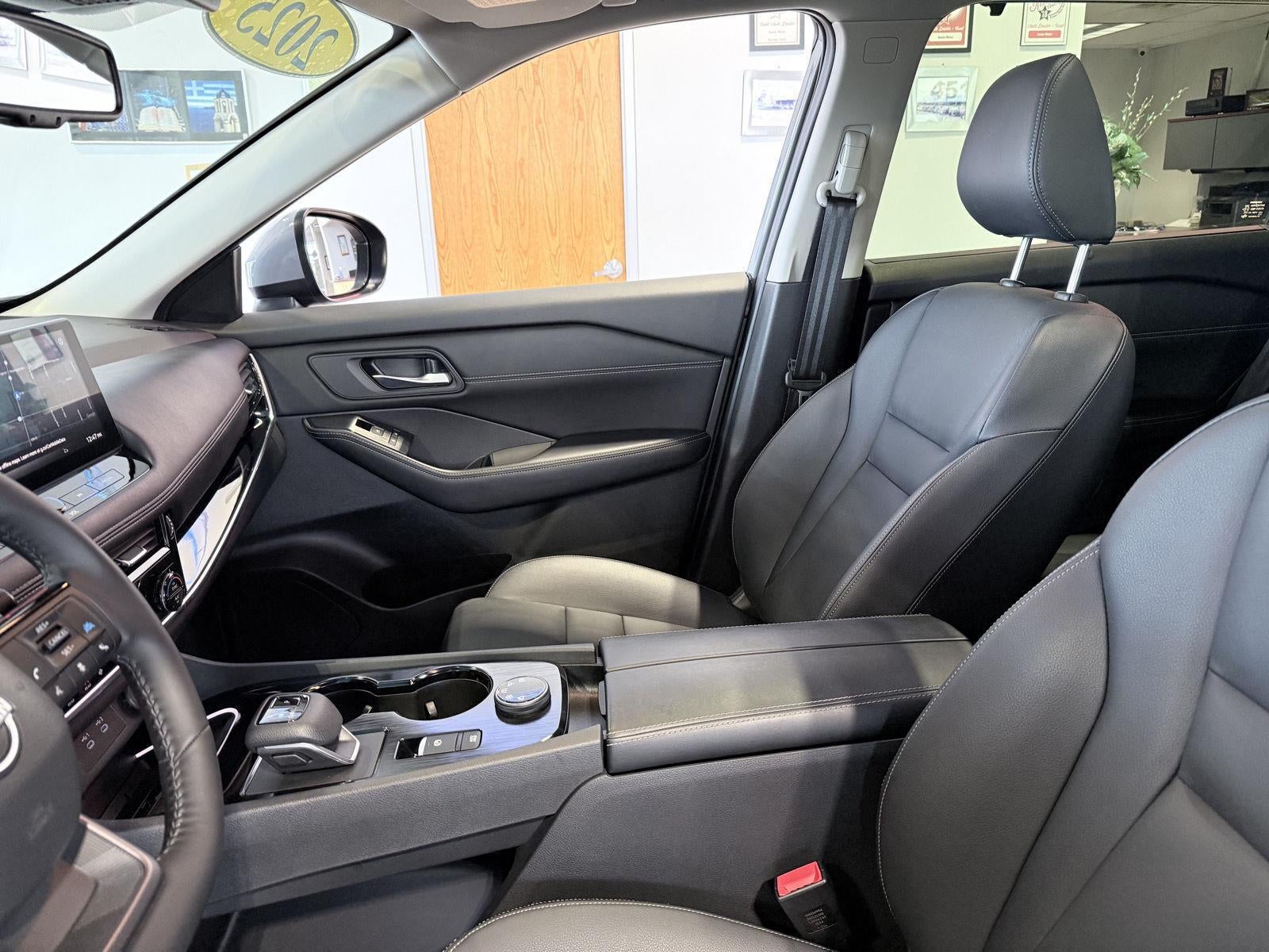 2025 Nissan Rogue SL