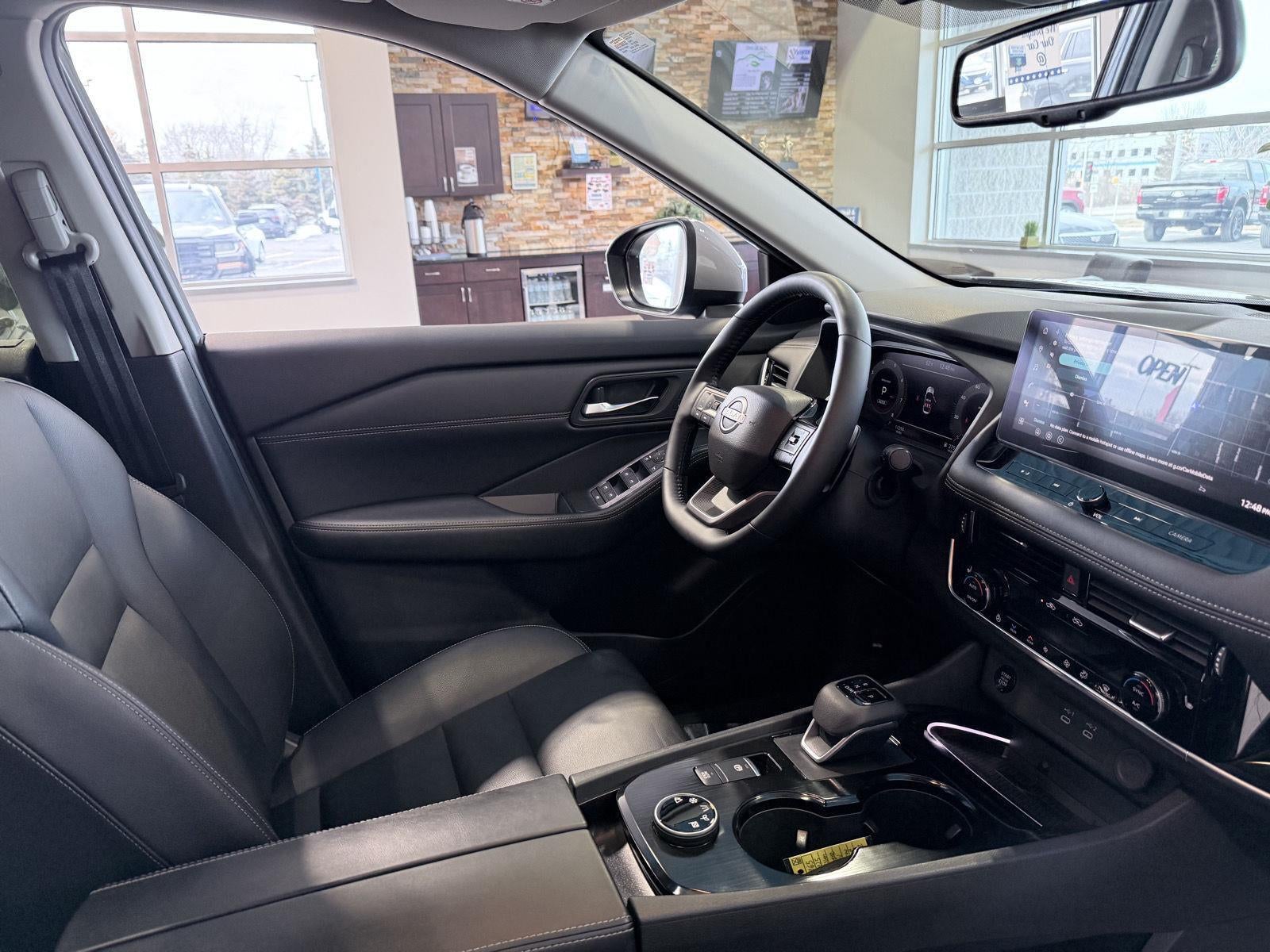 2025 Nissan Rogue SL