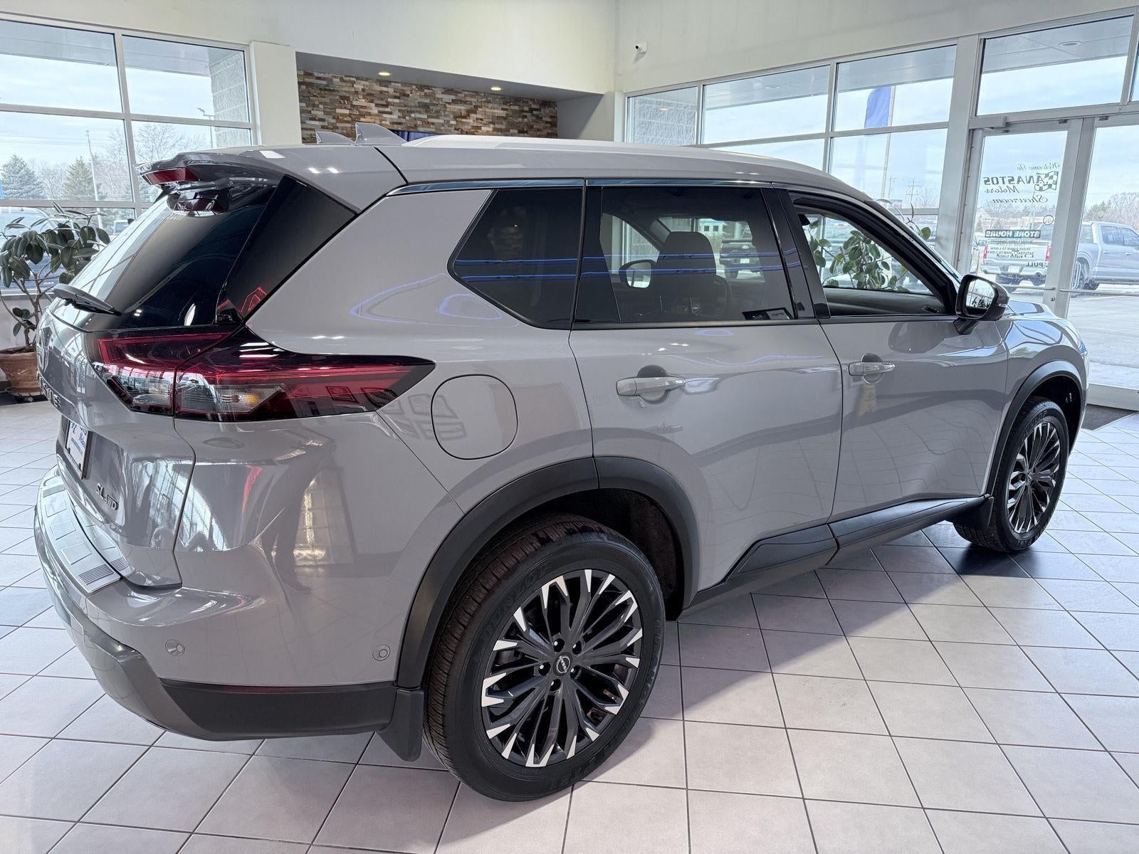 2025 Nissan Rogue SL