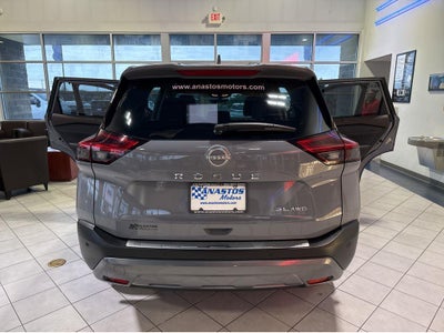 2022 Nissan Rogue SL