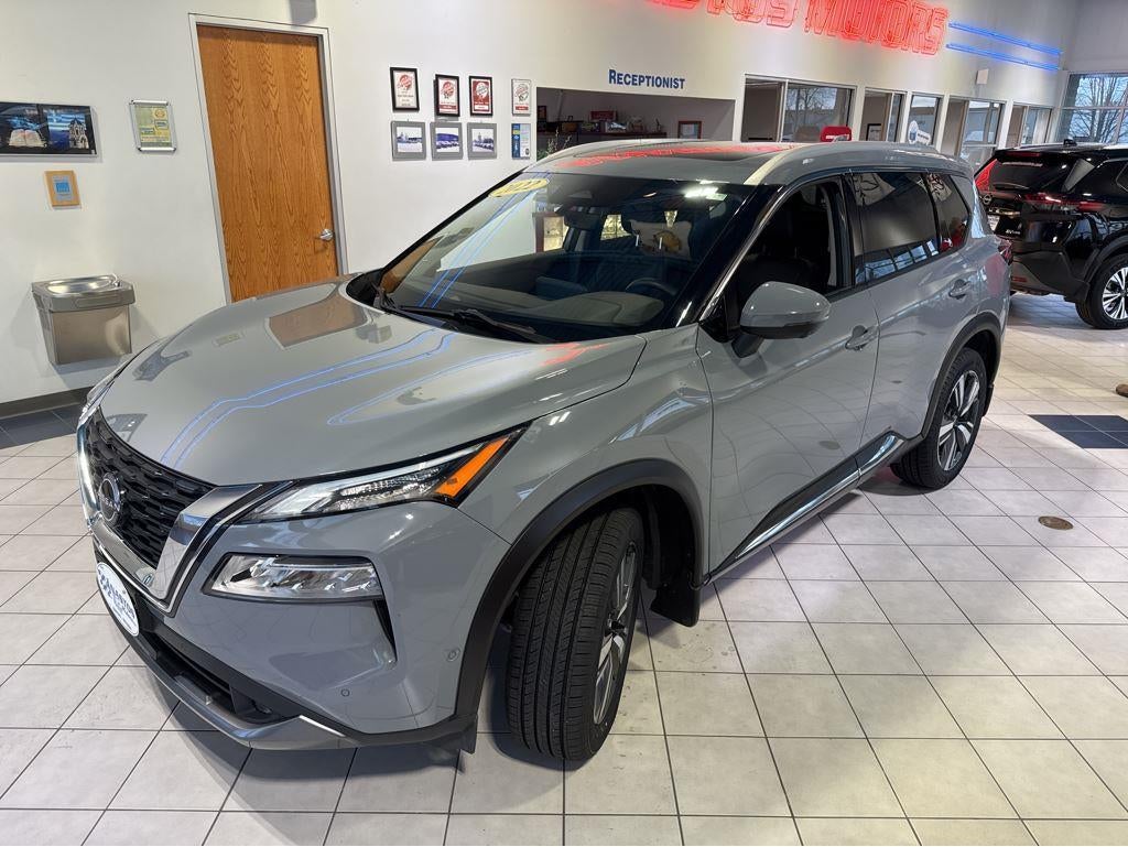 2022 Nissan Rogue SL