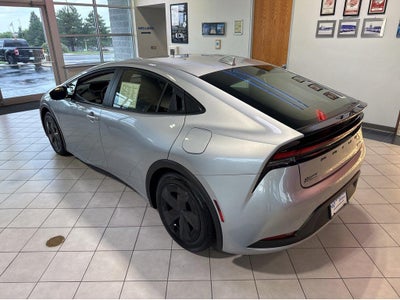2025 Toyota Prius LE