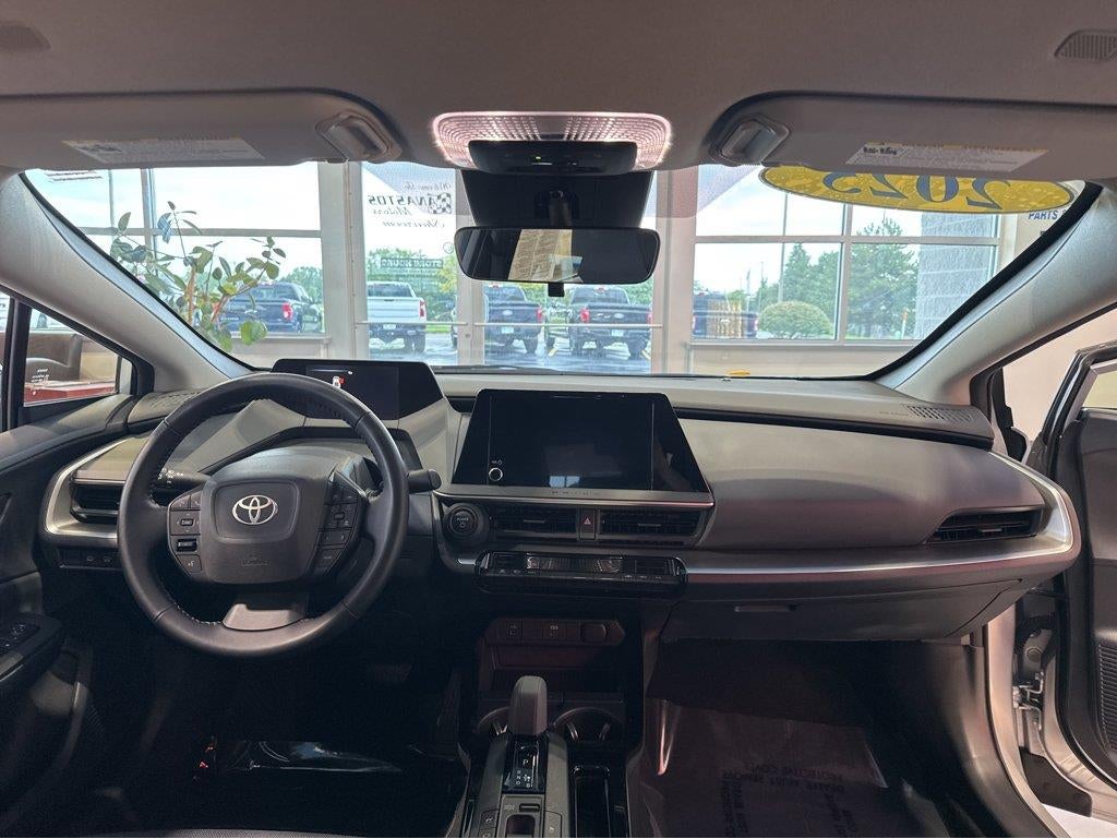 2025 Toyota Prius LE