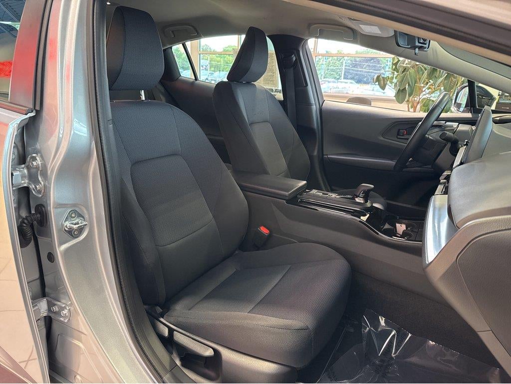 2025 Toyota Prius LE