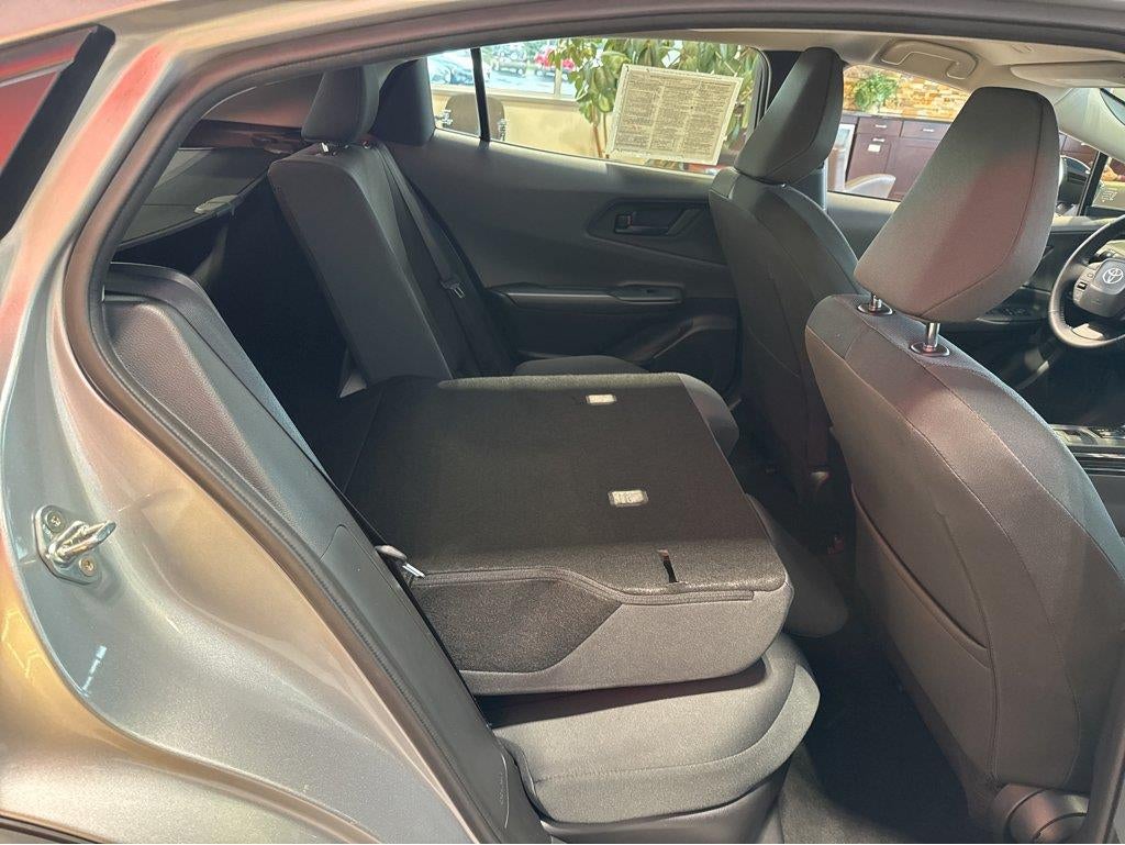 2025 Toyota Prius LE