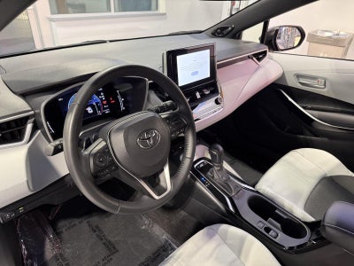 2024 Toyota Corolla Hatchback XSE