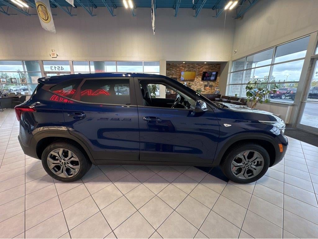 2025 Kia Seltos LX