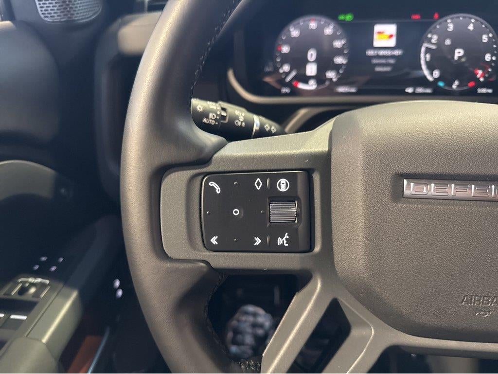 2024 Land Rover Defender X-Dynamic SE