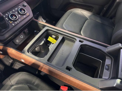 2024 Land Rover Defender X-Dynamic SE