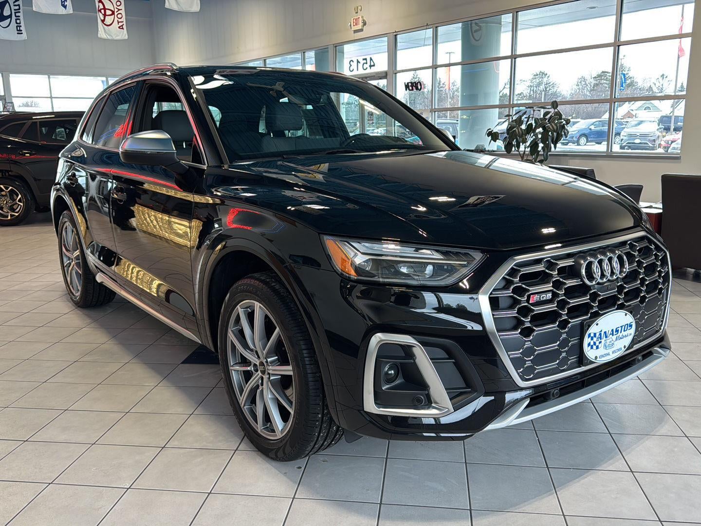 2022 Audi SQ5 Premium Plus