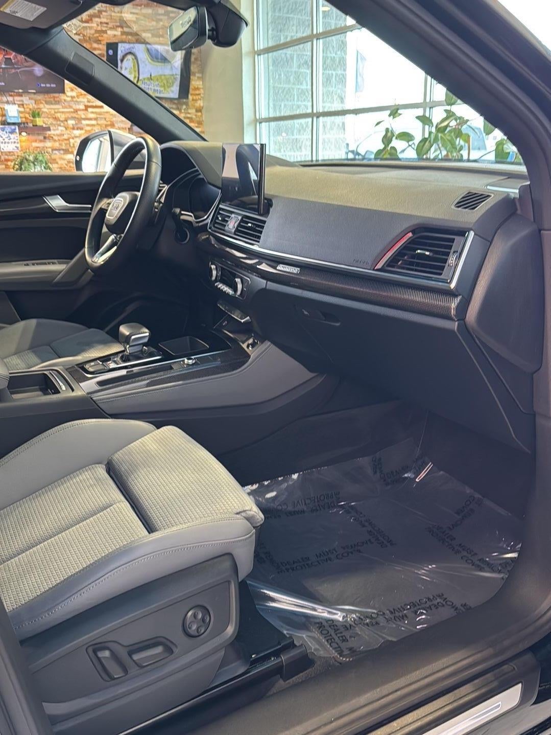 2022 Audi SQ5 Premium Plus