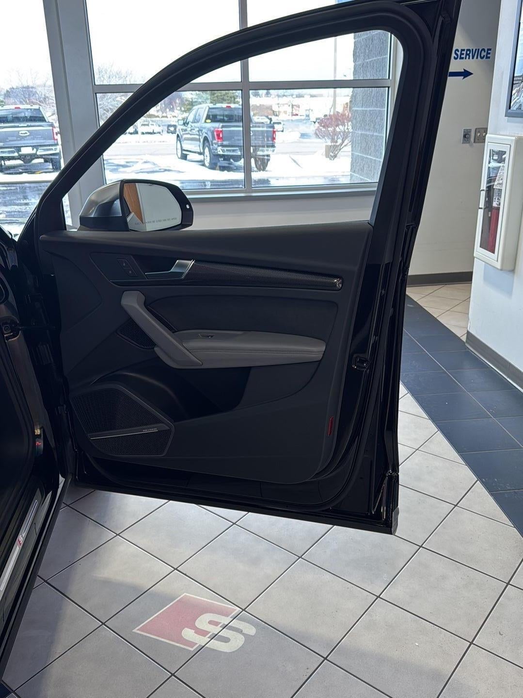 2022 Audi SQ5 Premium Plus