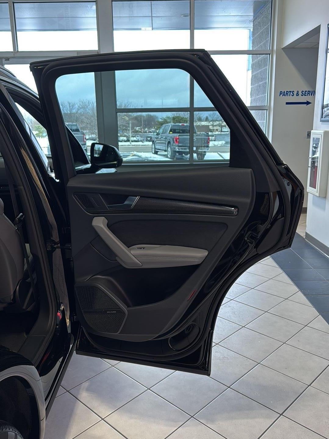 2022 Audi SQ5 Premium Plus