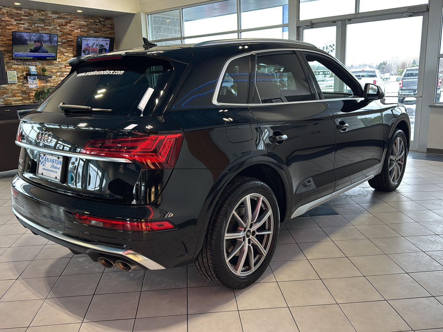 2022 Audi SQ5 Premium Plus