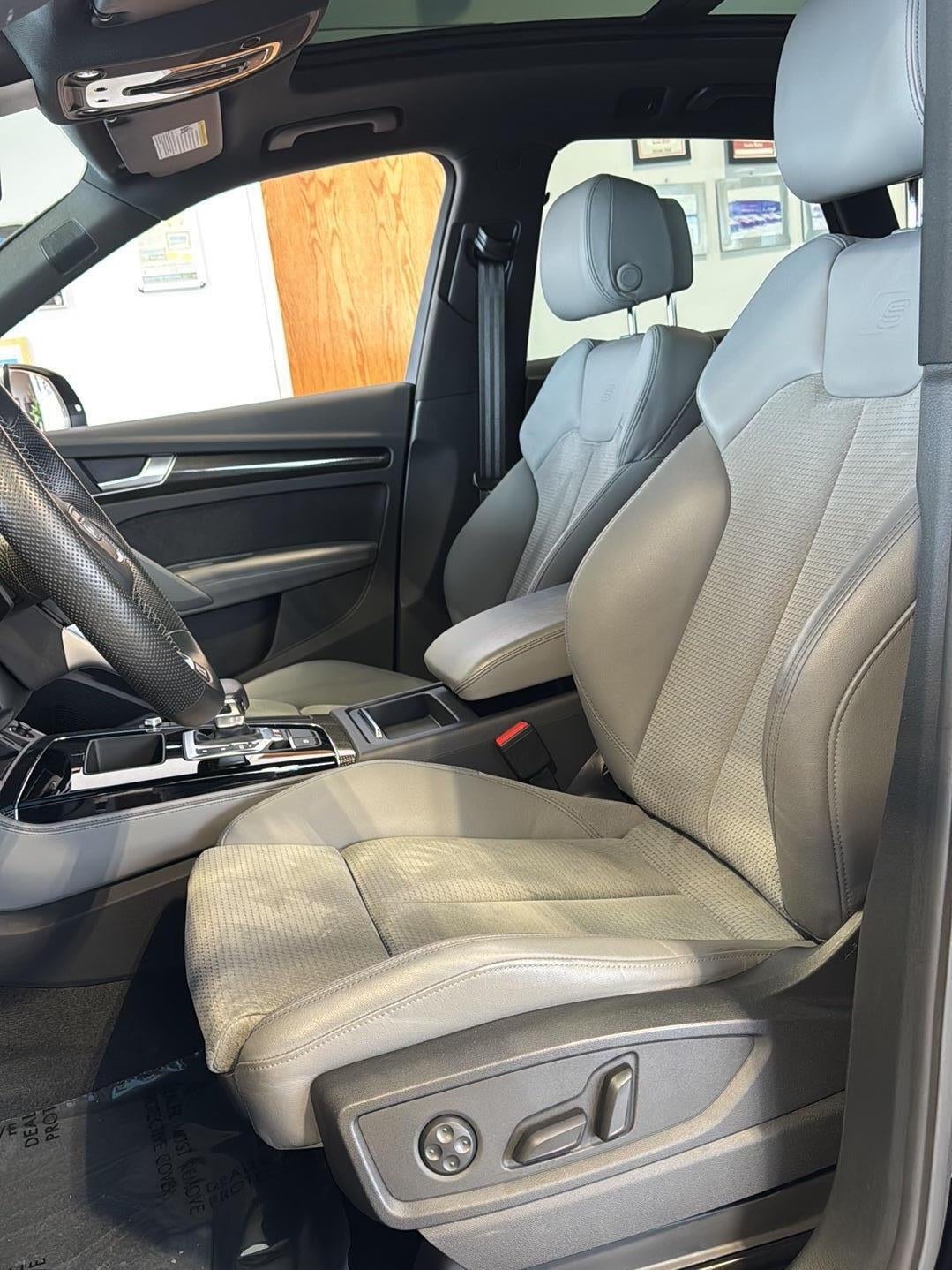 2022 Audi SQ5 Premium Plus