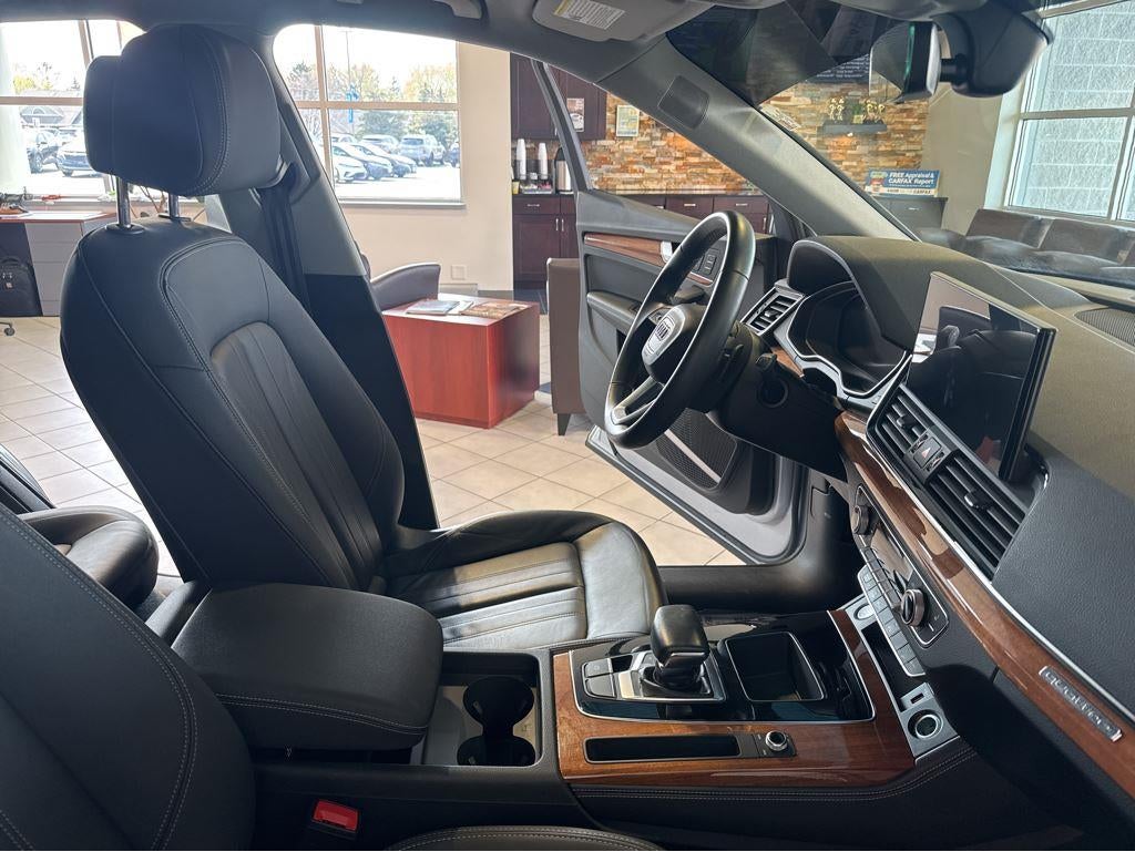2023 Audi Q5 S line Premium Plus