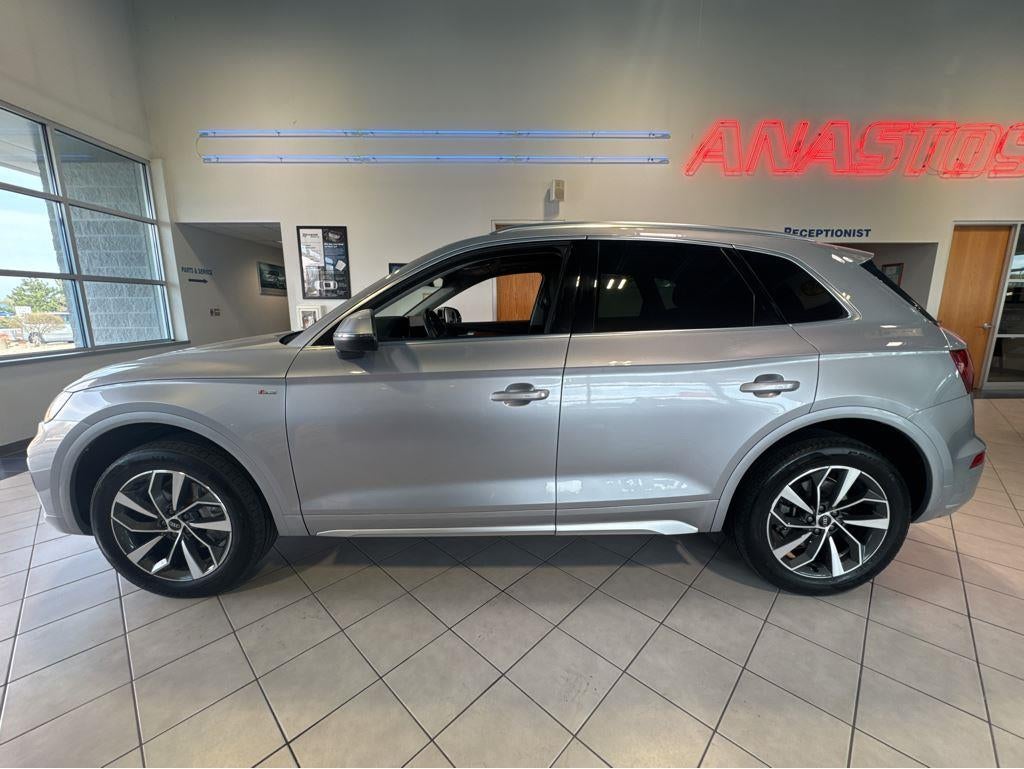 2023 Audi Q5 S line Premium Plus