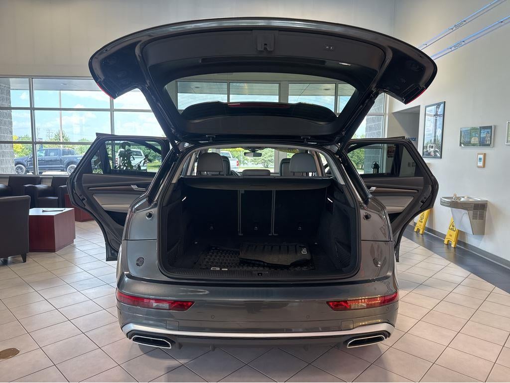 2022 Audi Q5 S line Premium