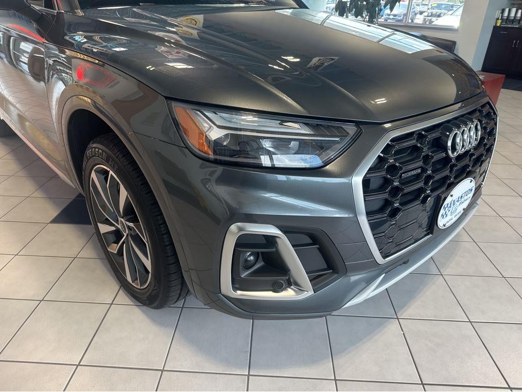 2022 Audi Q5 S line Premium
