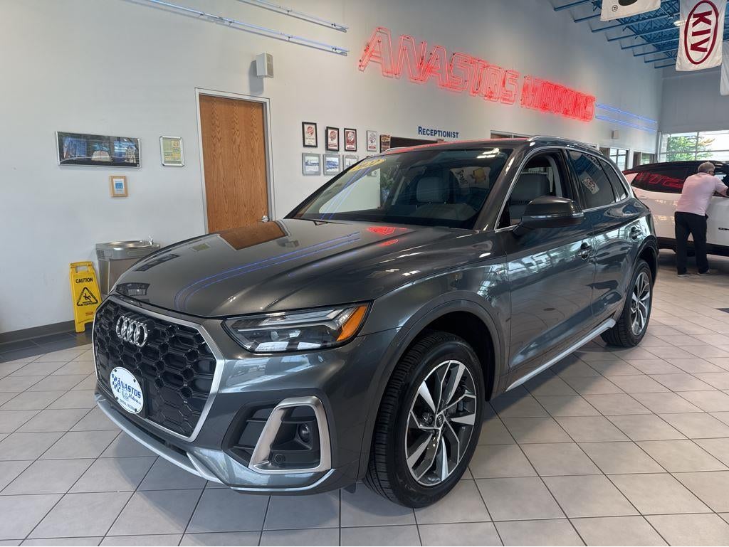 2022 Audi Q5 S line Premium