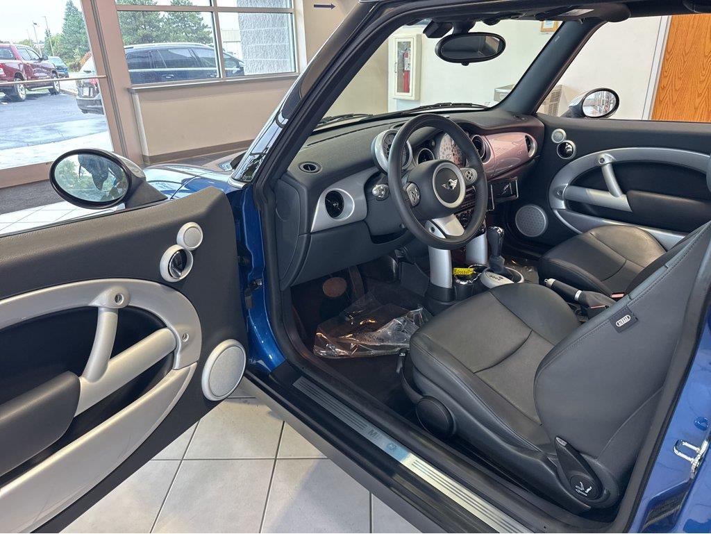 2006 MINI Cooper Hardtop Base