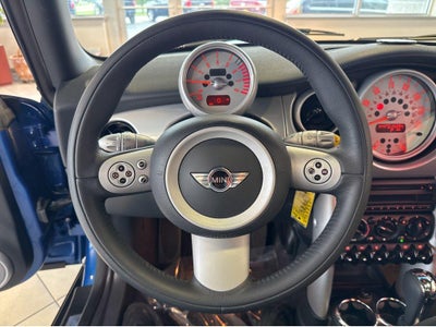 2006 MINI Cooper Hardtop Base