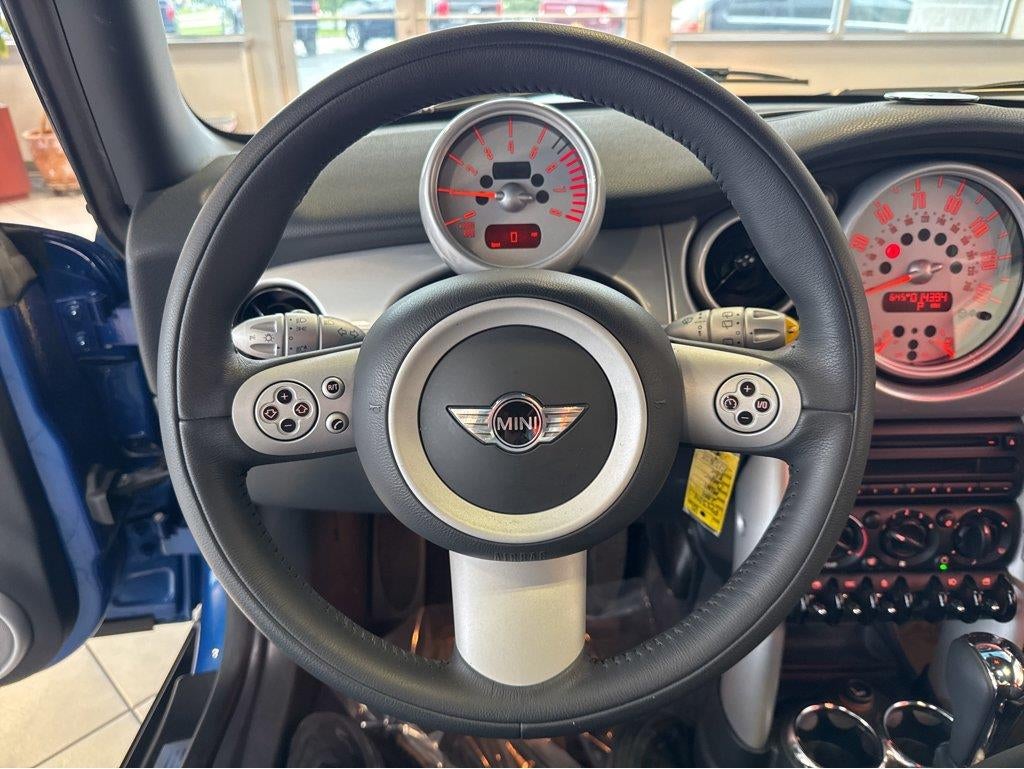 2006 MINI Cooper Hardtop Base