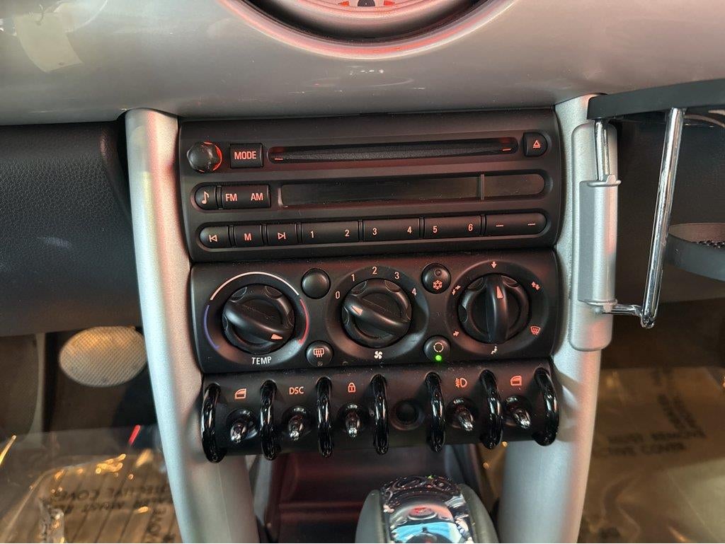 2006 MINI Cooper Hardtop Base