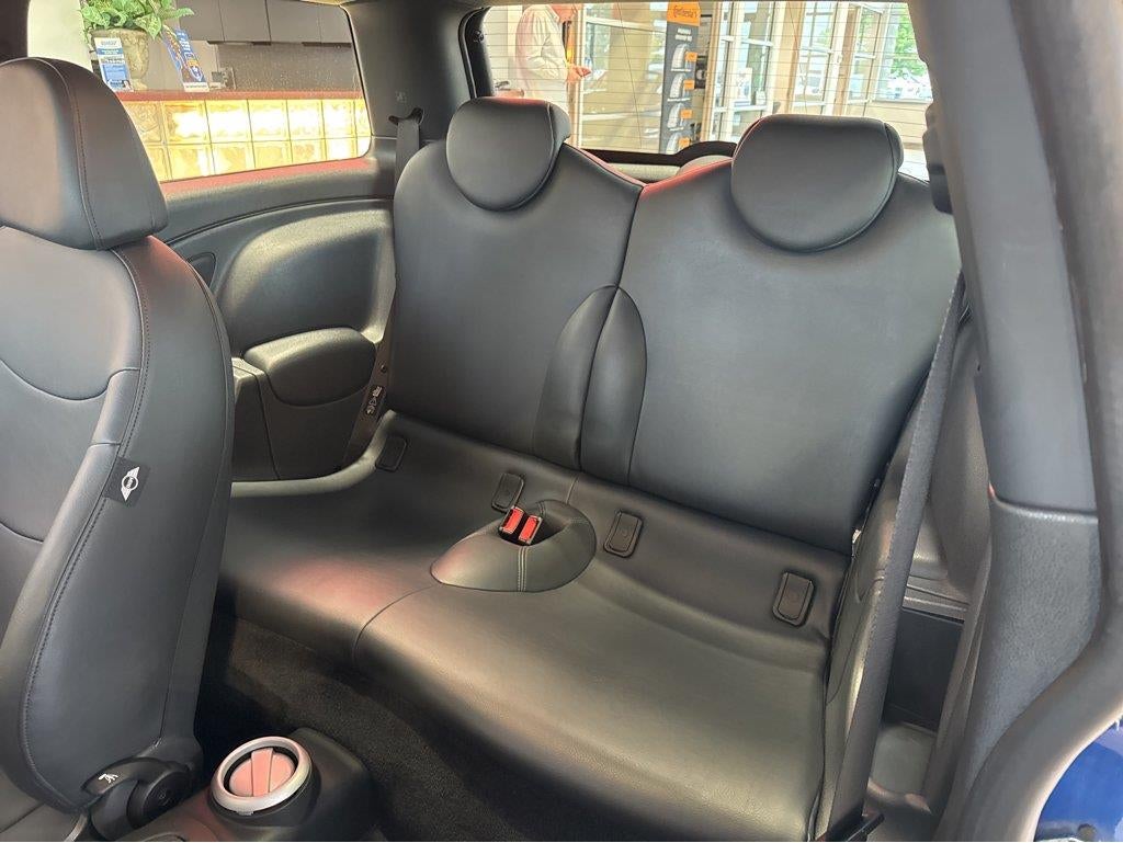 2006 MINI Cooper Hardtop Base