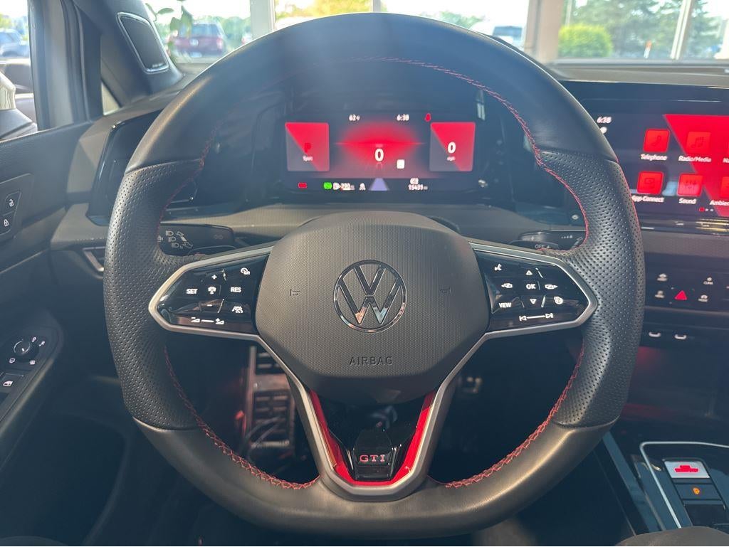 2024 Volkswagen Golf GTI SE