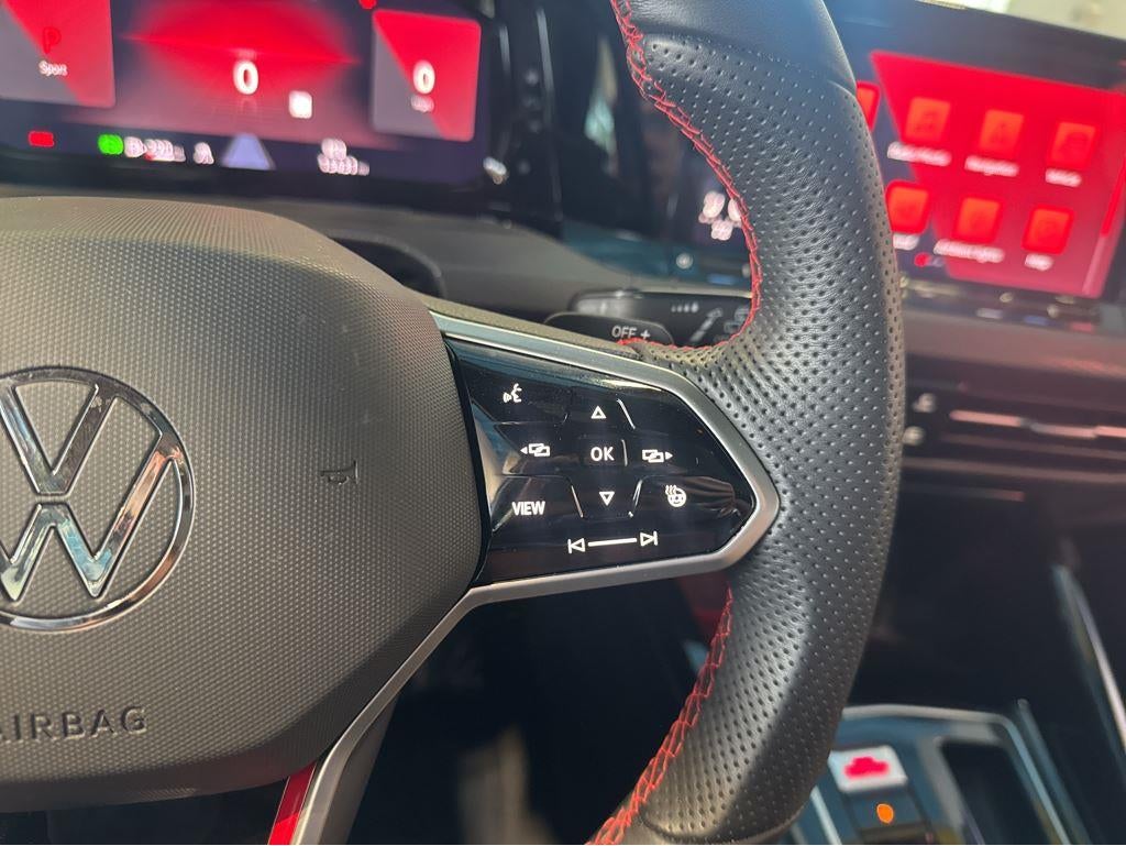 2024 Volkswagen Golf GTI SE