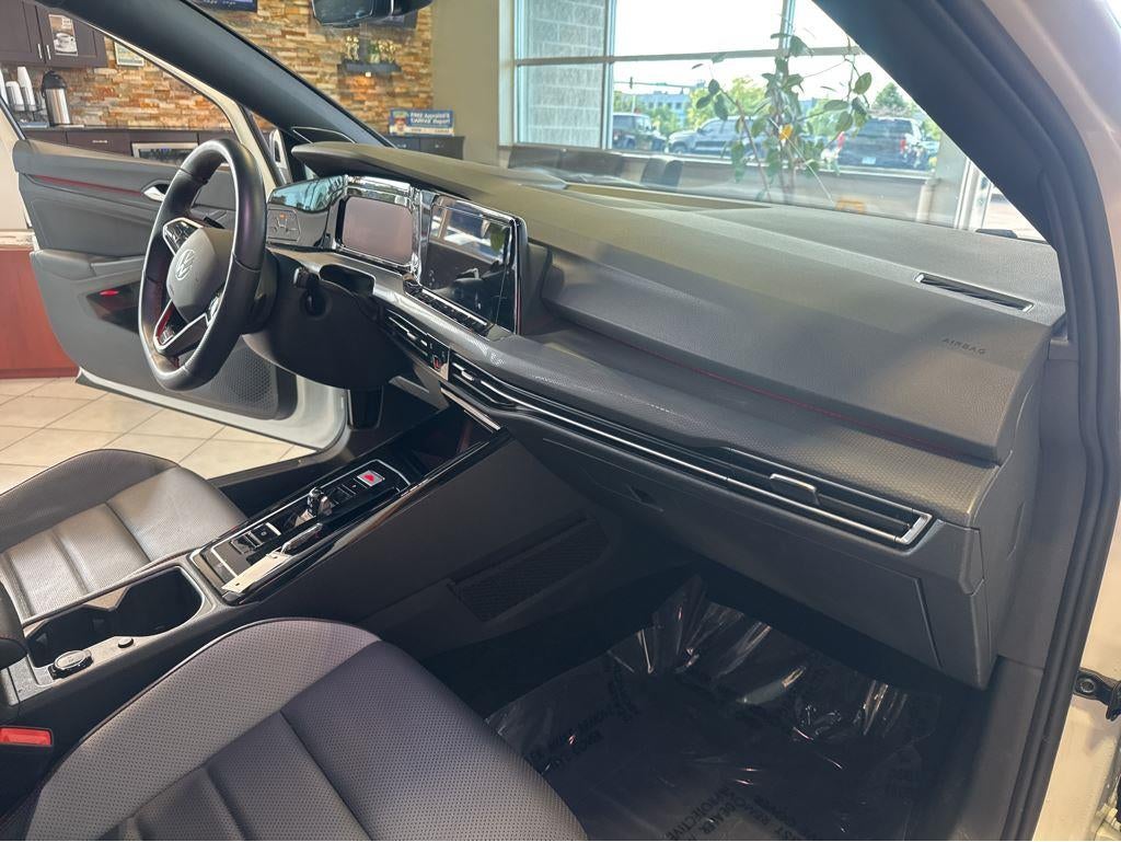 2024 Volkswagen Golf GTI SE